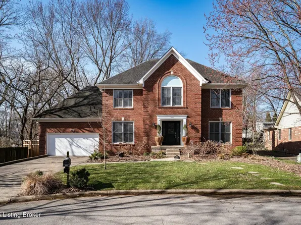 300 Lyndonwoods Cir, Lyndon, KY 40222