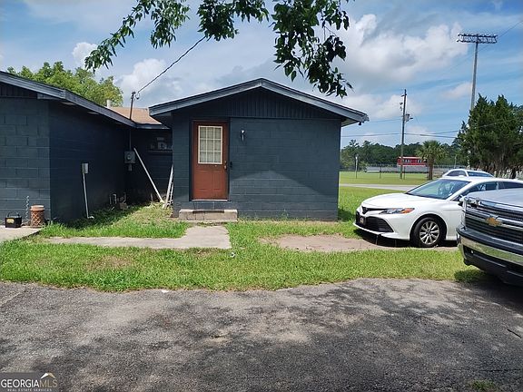 2nd image of 511 Greene St
