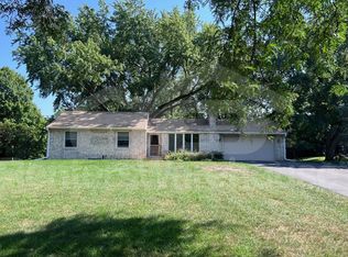 3015 Surry Ln, Minnetonka, MN 55305