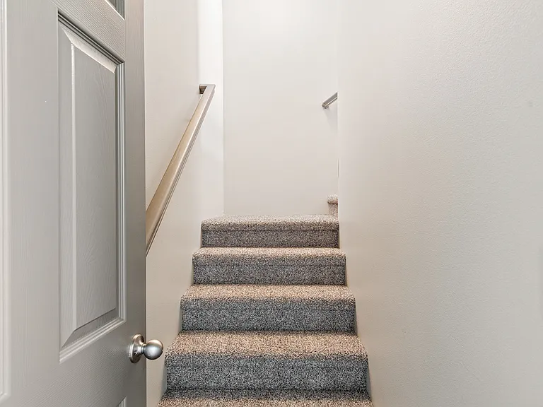 178 E Northridge Ct — Photo 11