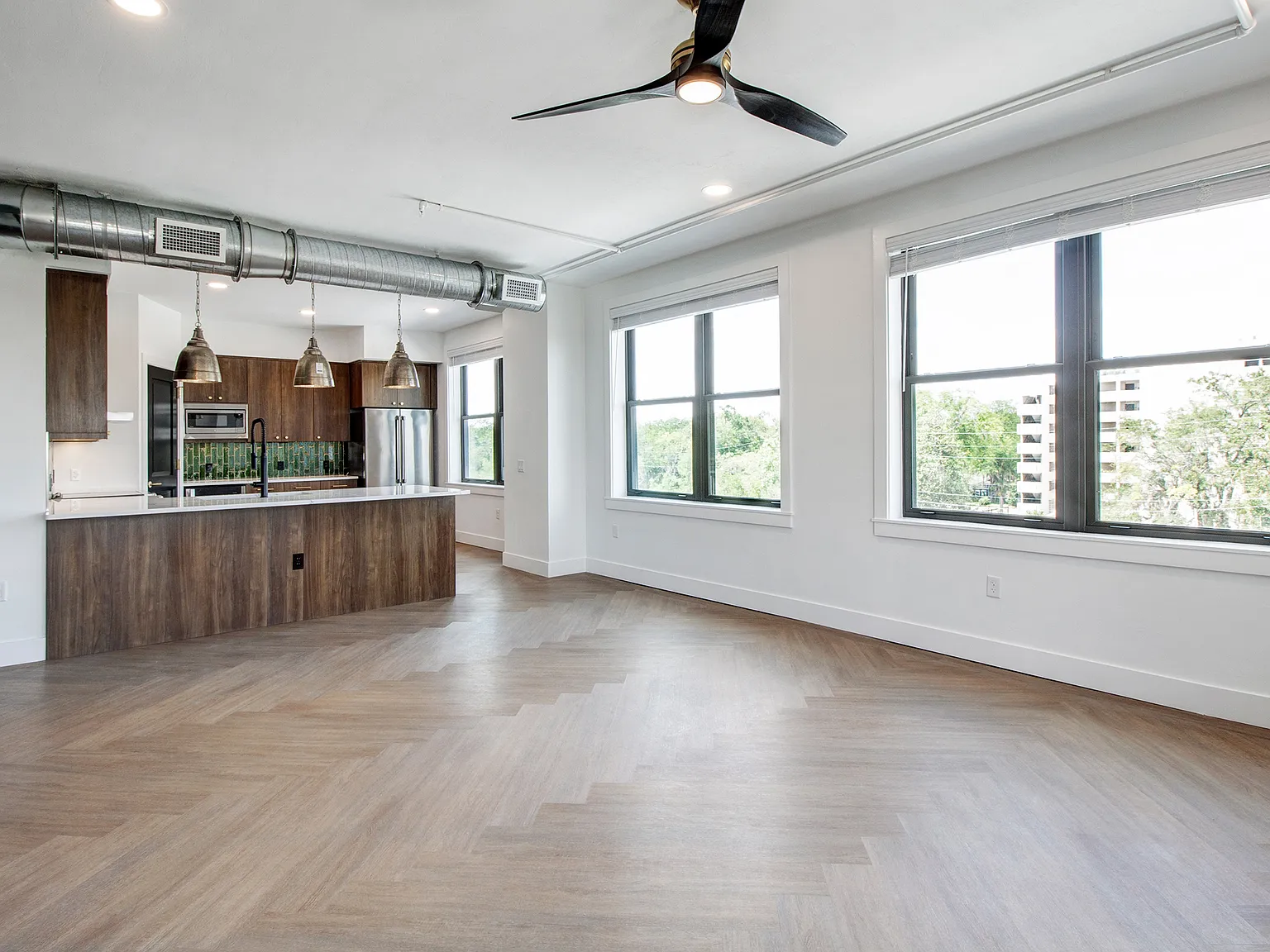 2 bed, 1187 sqft, $2,750 — Photo 2