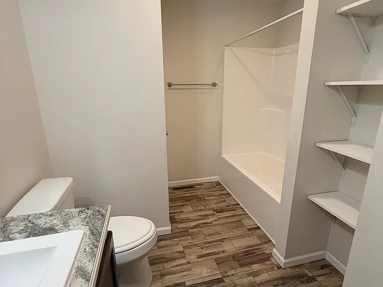 109 Grays Dr — Photo 11