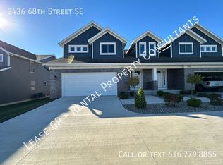 2436 68th St SE, Caledonia, MI 49316