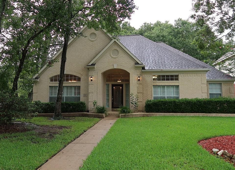 1st image of 201 Oak Creek Ln