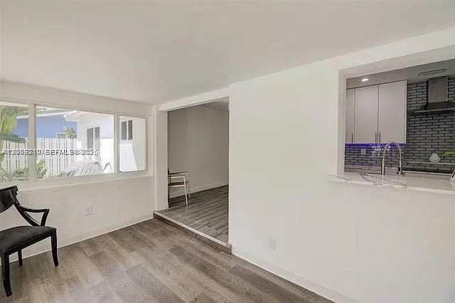 638 SW 5th Ave — Photo 4