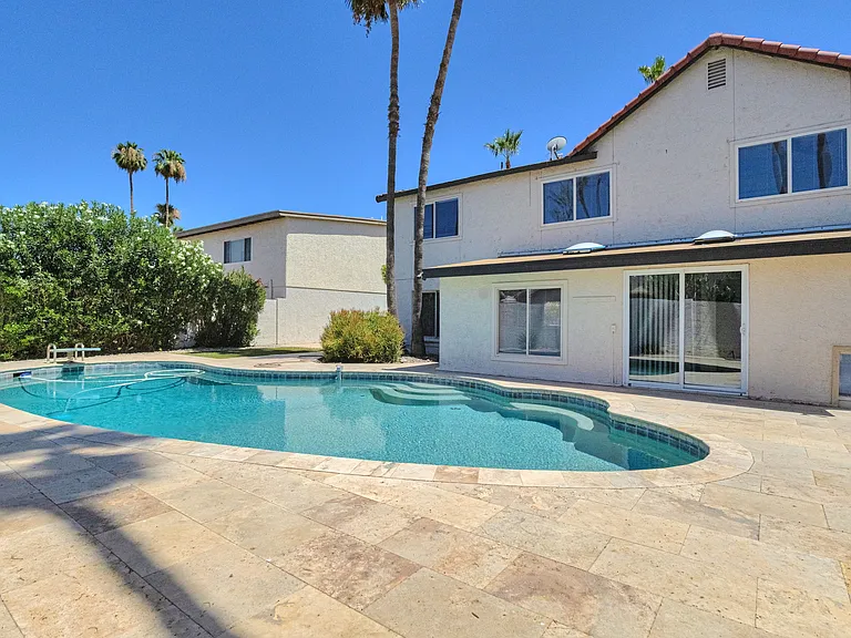 1602 E Weathervane Ln — Photo 20