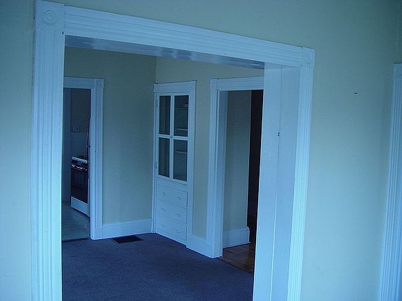Nice details First Floor Unit