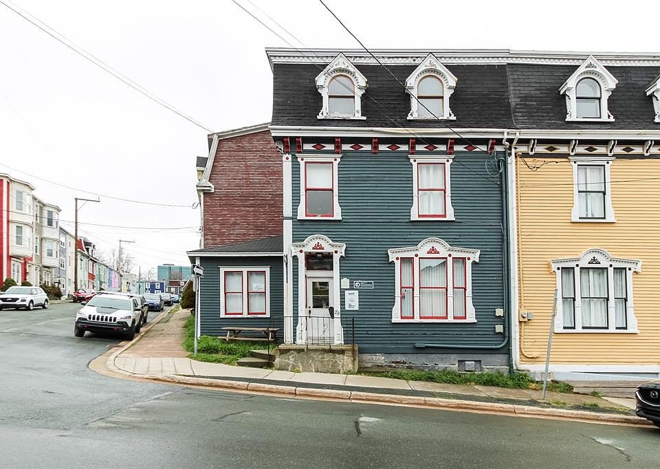 1st image of 28 COCHRANE Street