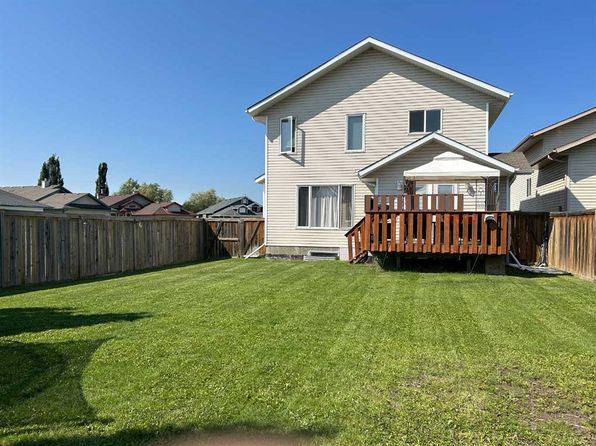 1013 W 7th St SW, Slave Lake, AB T0G 2A4