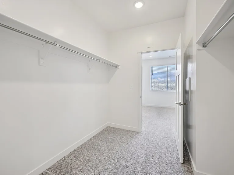 River Meadows Apartments — Photo 22