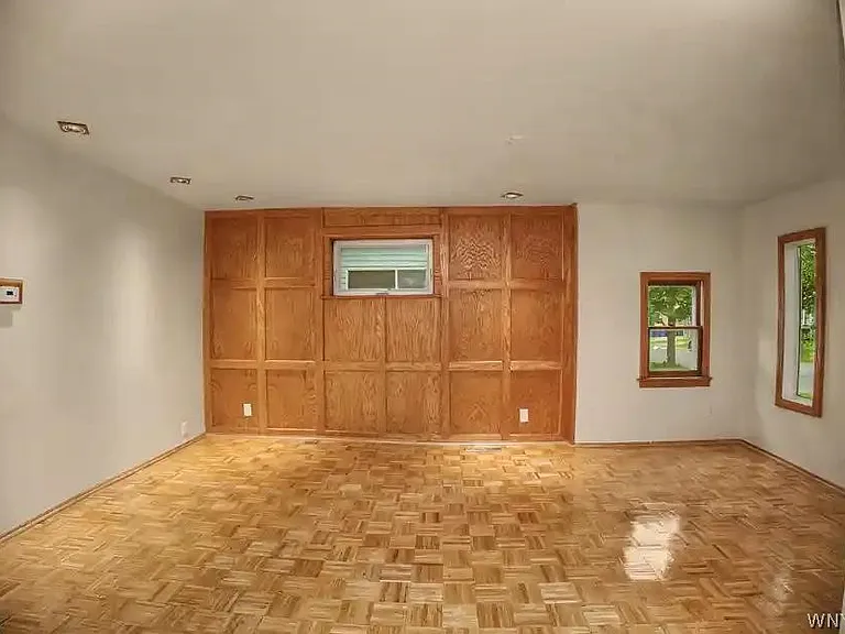 31 Riverside Ave — Photo 11