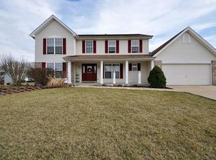 2 Pinehurst Ridge Ct, O'Fallon, MO 63366