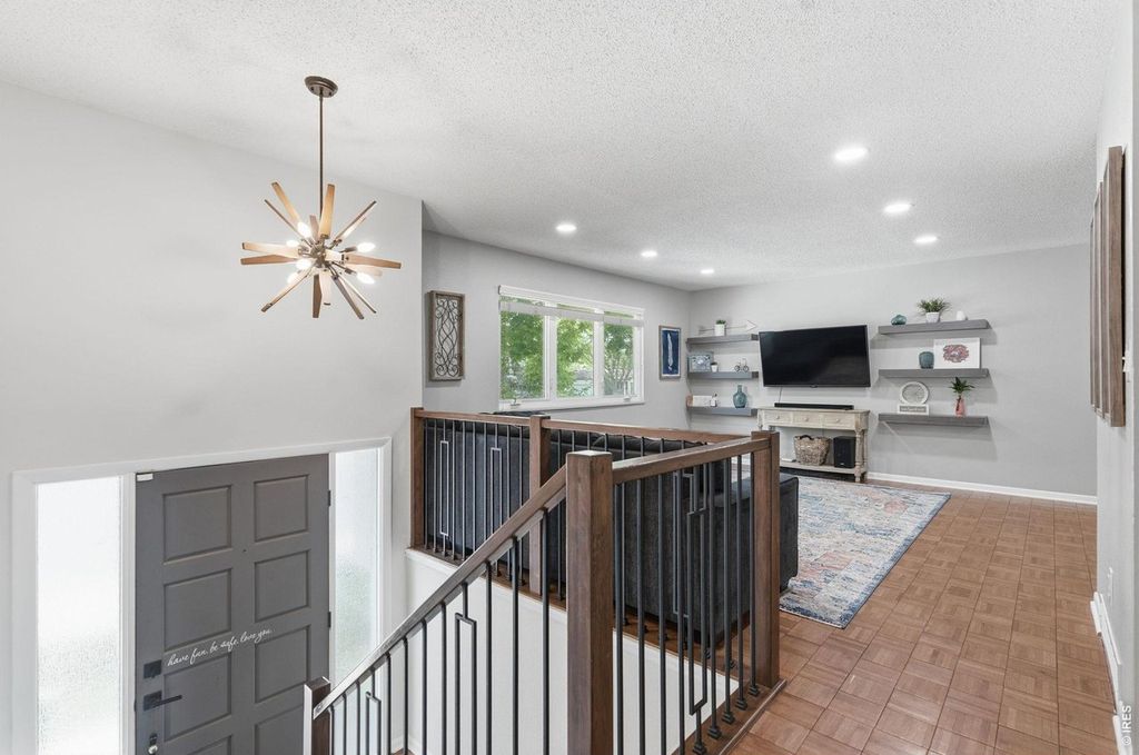 2930 Alamosa Ct