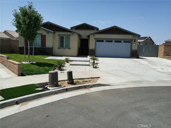 760 Torrey Ct, Perris, CA 92571