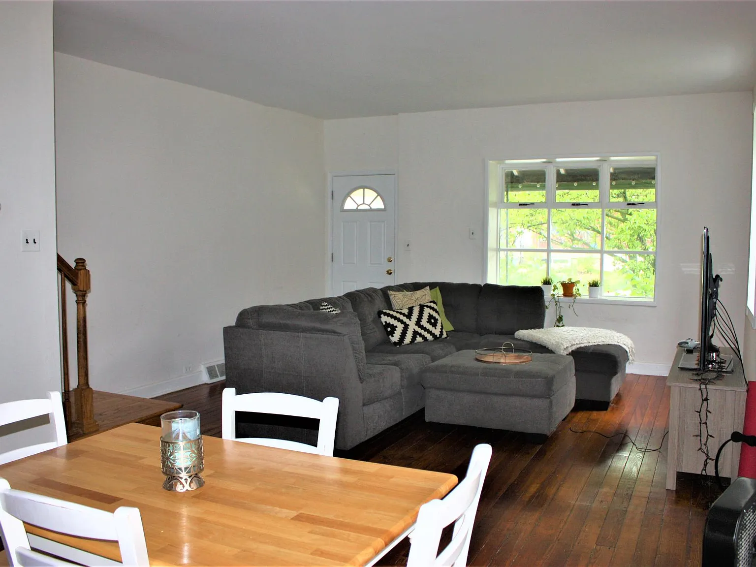 4 bed, 1646 sqft, $2,725 — Photo 2
