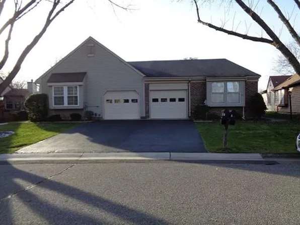 5 James Madison Ct #A, Monroe Township, NJ 08831