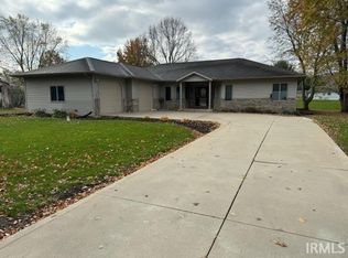 1906 Ironwood Dr, Warsaw, IN 46580