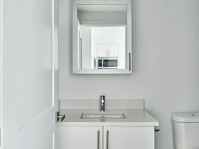 383 Albert St — Photo 22