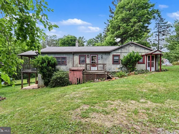 623 Ridge Rd, Lewisberry, PA 17339