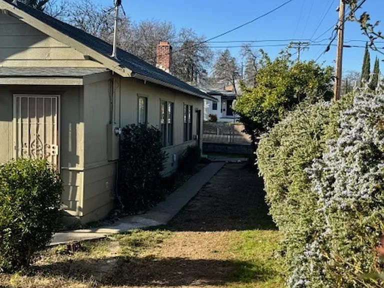2269 Butte St — Photo 18