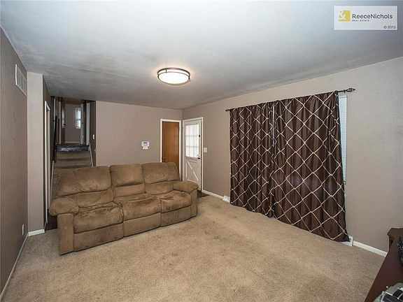 3rd image of 3807 E 107th Ter