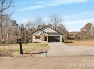 231 Tennessee Trl, Lincolnton, NC 28092