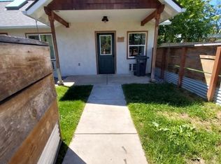 1860 Rogue River Hwy #4, Grants Pass, OR 97527