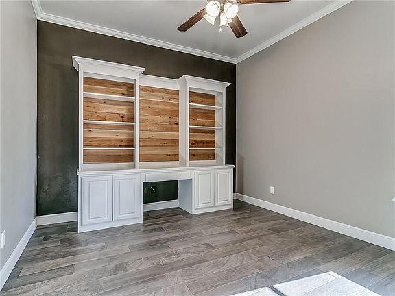 5th image of 2301 E Kellen Court Ter