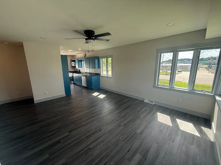 2301 Badger Ln — Photo 3
