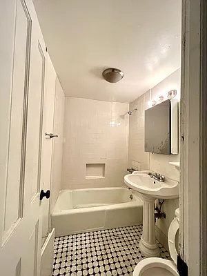 Sold by Century 21 Homefront | media 19