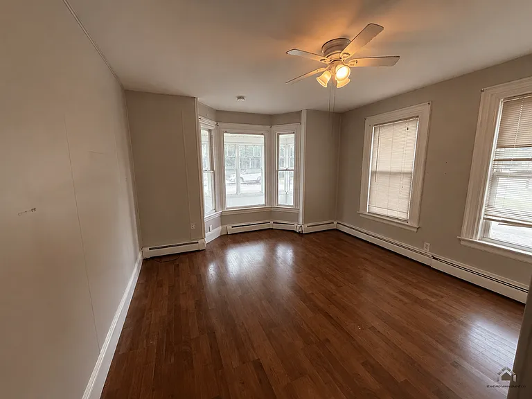 41 Bay St — Photo 9