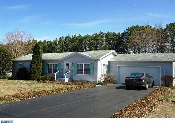 1st image of 118 E Holly Dr