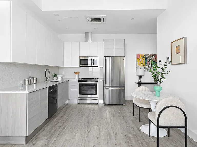 221 Sea Breeze Ave #16F — Photo 2