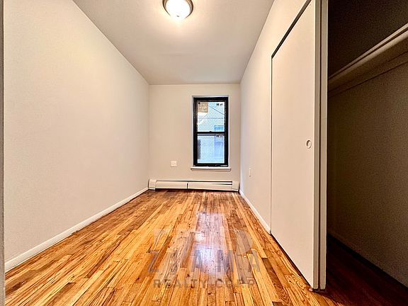 4th image of 136 Saint Pauls Pl APT 1B