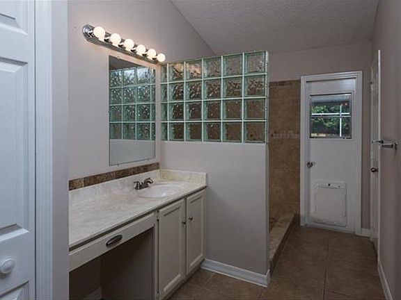 4th image of 1023 Trout Creek Ct