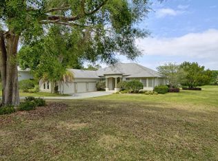 5619 Schooner Dr, Lady Lake, FL 32159