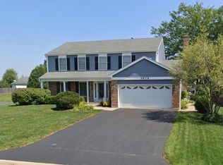 5806 Constitution Ave, Gurnee, IL 60031