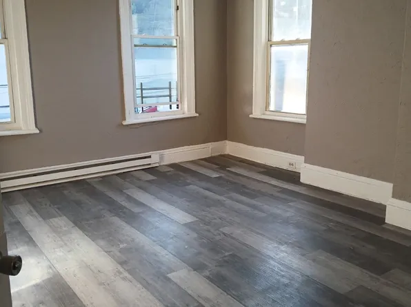 149 N Hamilton St #D, Poughkeepsie, NY 12601