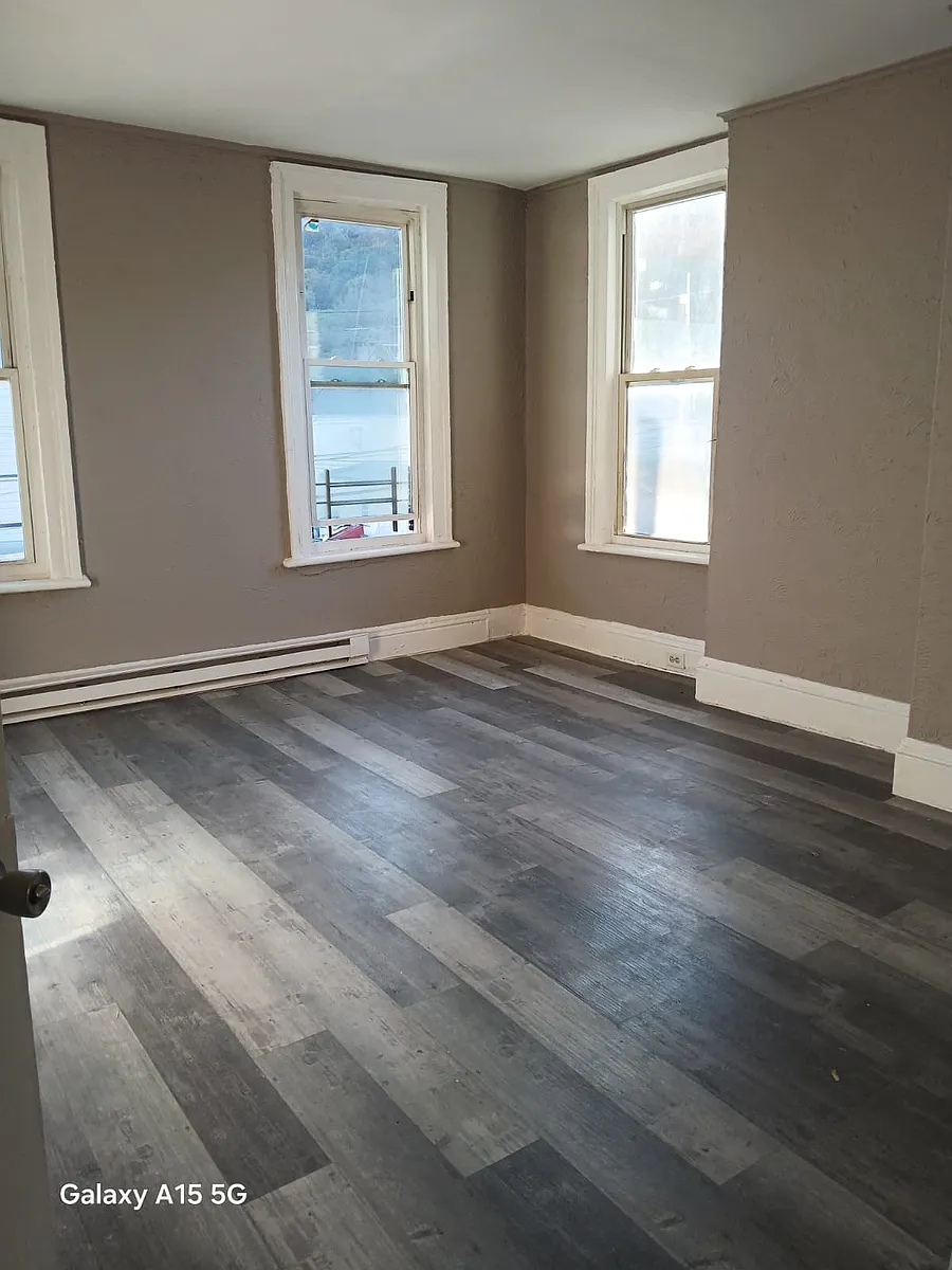 Building Photo - 11 South St #B