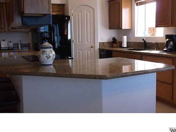 4th image of 2804 N SARATOGA Avenue