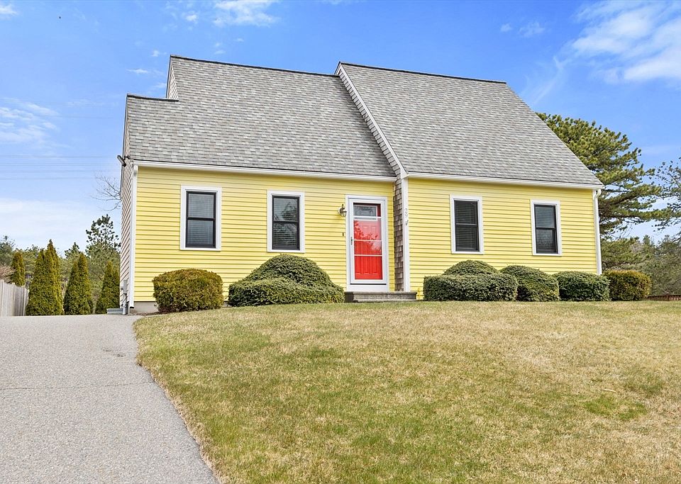 1st image of 29 Stillwater Dr