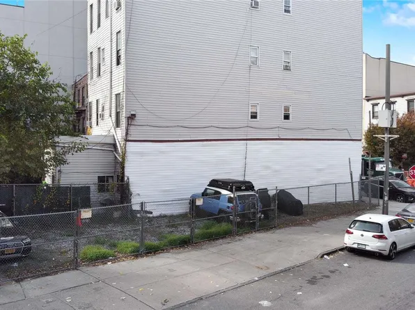 194 Greenpoint Avenue, Brooklyn, NY 11222