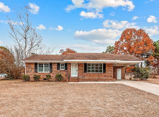 909 Kaywood Dr, Fayetteville, NC 28311
