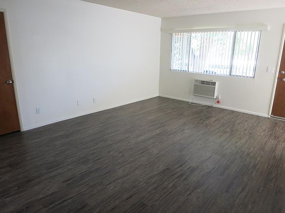 2nd image of 25263 Shepardson Dr