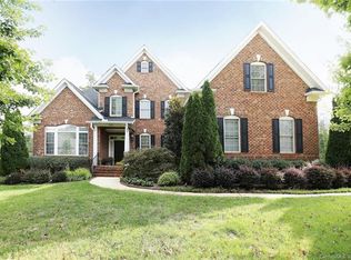 3004 Providence Forest Dr, Matthews, NC 28104