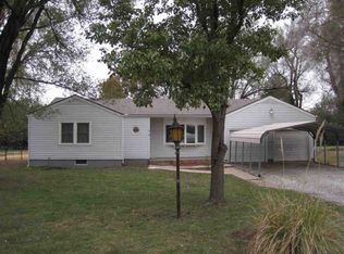 419 SW Midian Rd, El Dorado, KS 67042