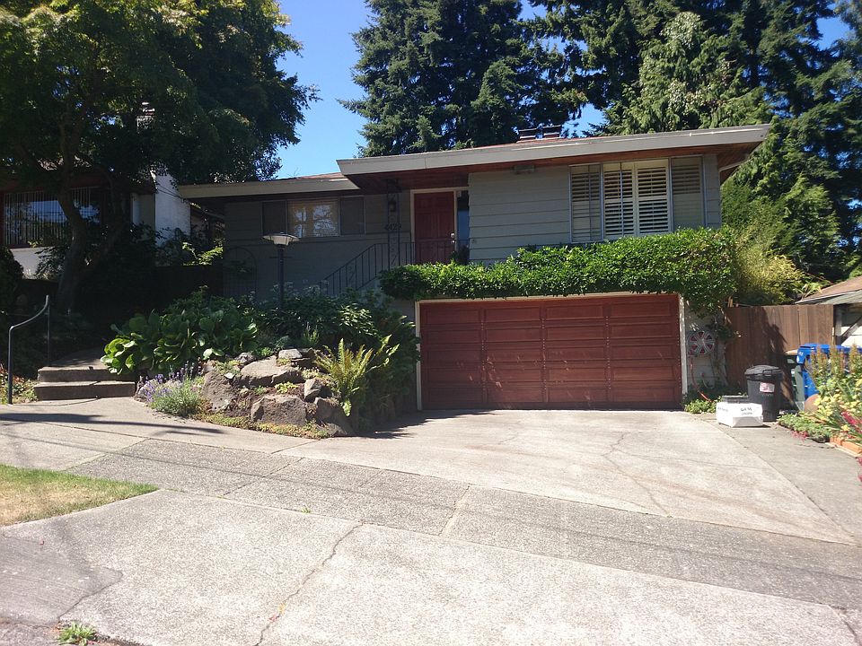 2nd image of 4429 29th Ave W