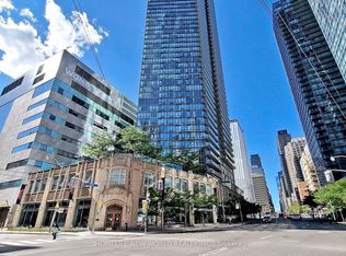 832 Bay St #216, Toronto, ON M5S 1Z6