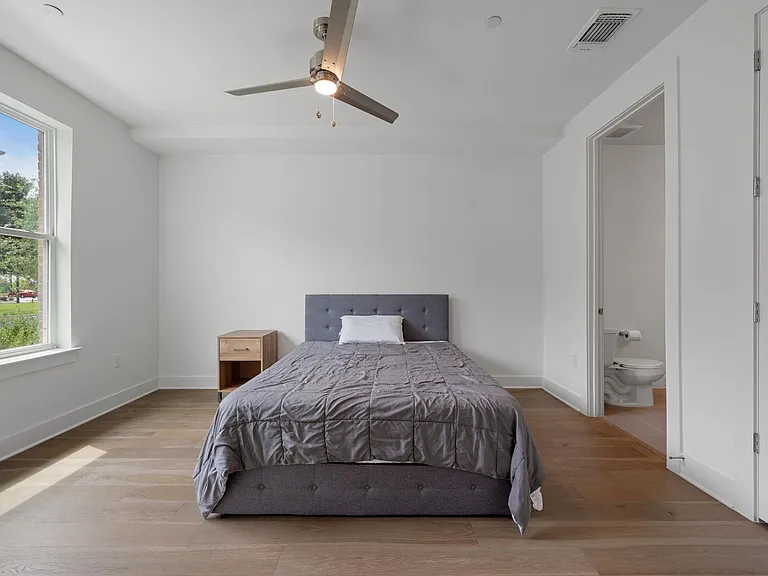 3810 Berkman Dr — Photo 8