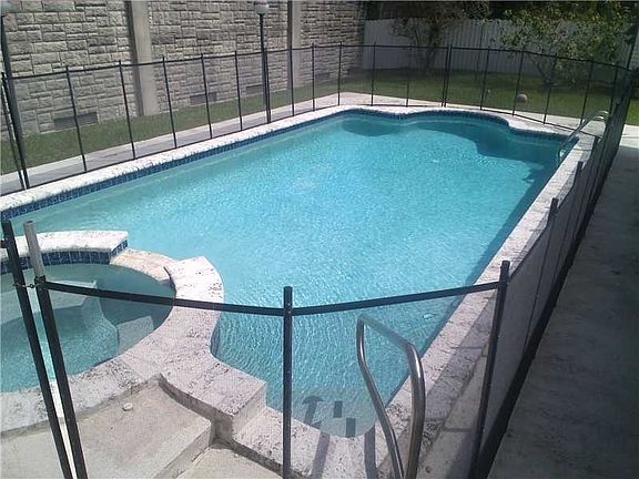5th image of 2721 SW 117th Ct